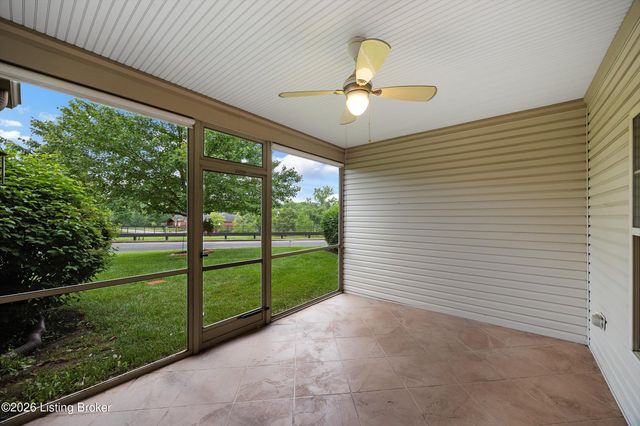 4002 Sugarberry Ct, Louisville, KY 40220
