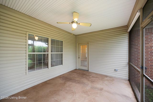 4002 Sugarberry Ct, Louisville, KY 40220