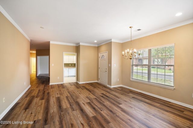 4002 Sugarberry Ct, Louisville, KY 40220