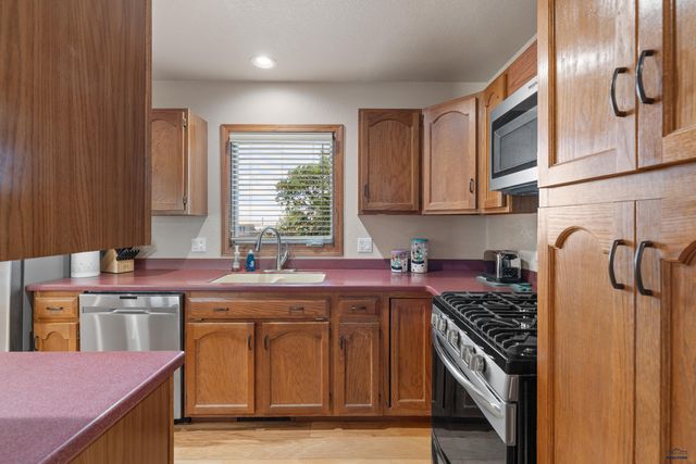 810 SYCAMORE, Rapid City, SD 57701