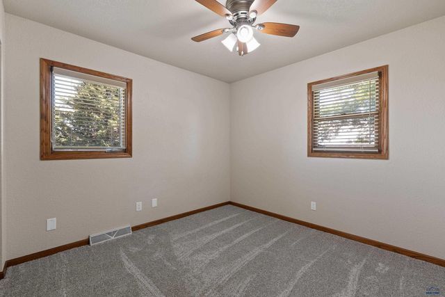 810 SYCAMORE, Rapid City, SD 57701