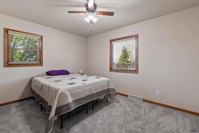 810 SYCAMORE, Rapid City, SD 57701