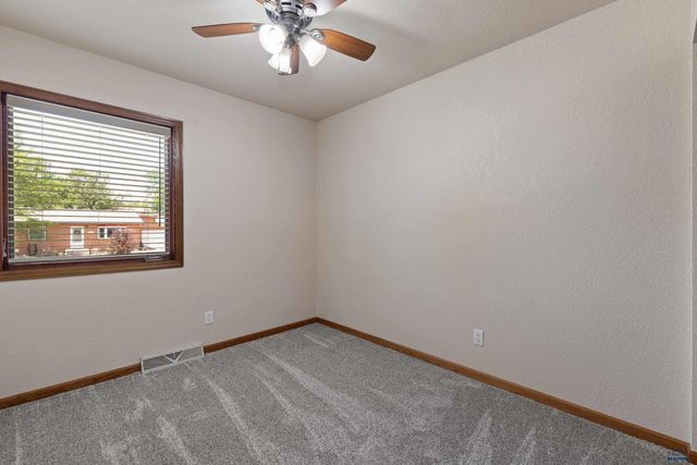 810 SYCAMORE, Rapid City, SD 57701