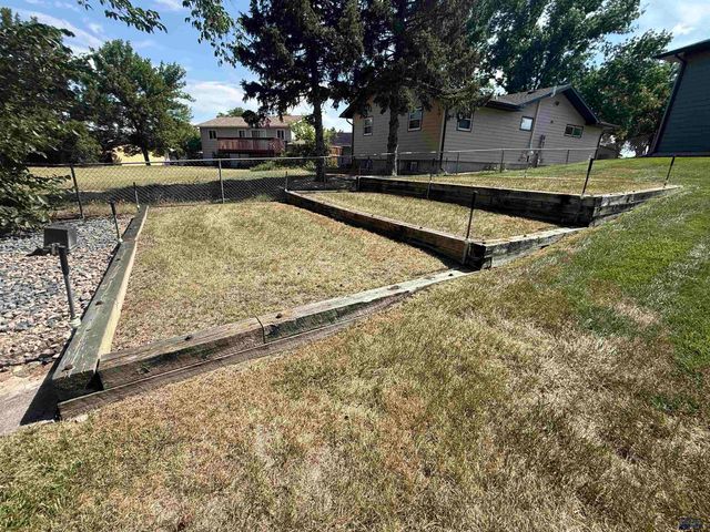 810 SYCAMORE, Rapid City, SD 57701