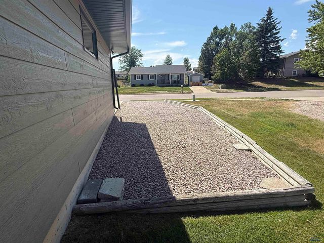 810 SYCAMORE, Rapid City, SD 57701
