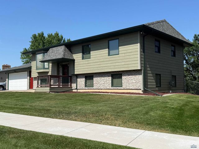 810 SYCAMORE, Rapid City, SD 57701