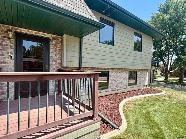 810 SYCAMORE, Rapid City, SD 57701