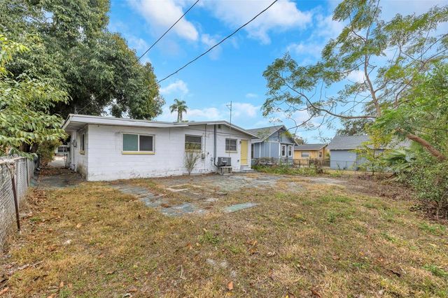 2423 AUBURN STREET S, St Petersburg, FL 33712