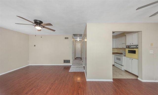 2423 AUBURN STREET S, St Petersburg, FL 33712