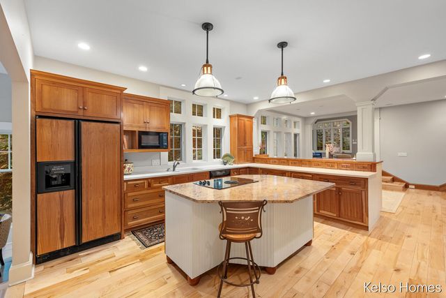 6664 Scenic Shores Drive, Holland, MI 49423