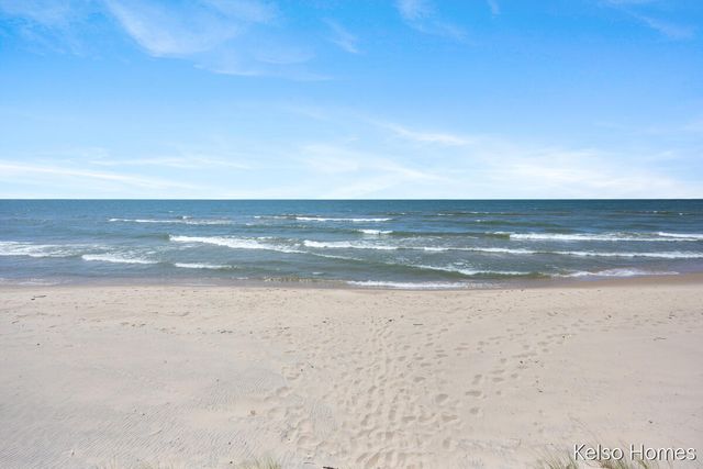 6664 Scenic Shores Drive, Holland, MI 49423