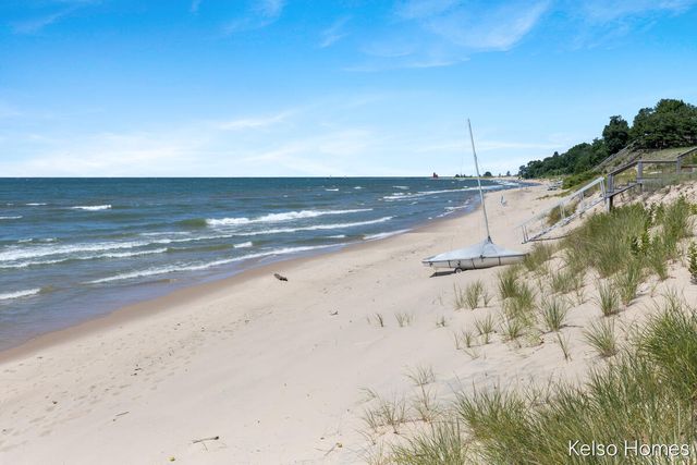 6664 Scenic Shores Drive, Holland, MI 49423