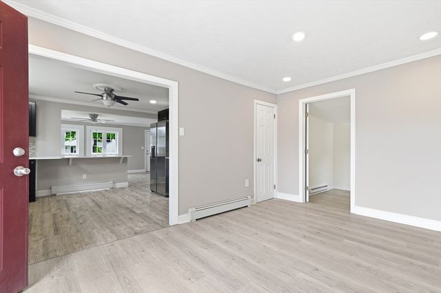 43 Chestnut Avenue, Auburn, MA 01501