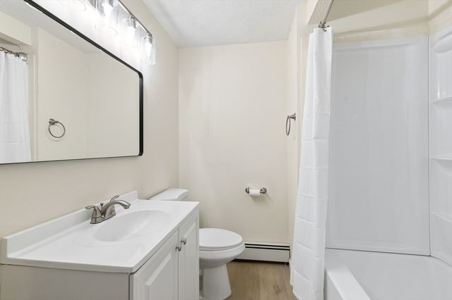 43 Chestnut Avenue, Auburn, MA 01501