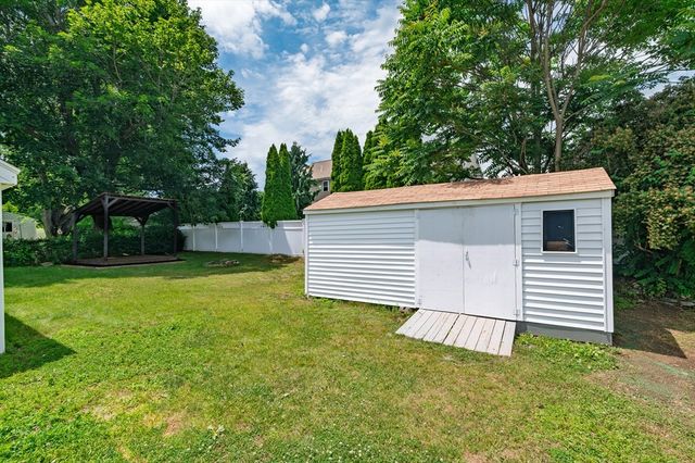 43 Chestnut Avenue, Auburn, MA 01501