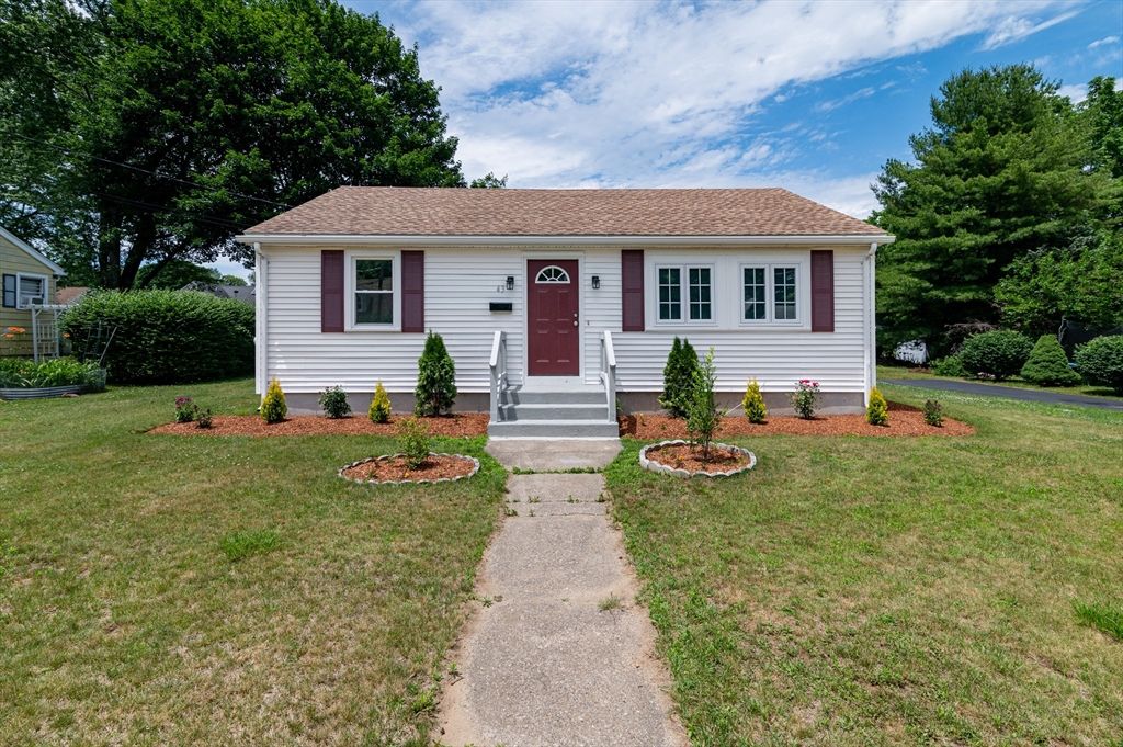 43 Chestnut Avenue, Auburn, MA 01501