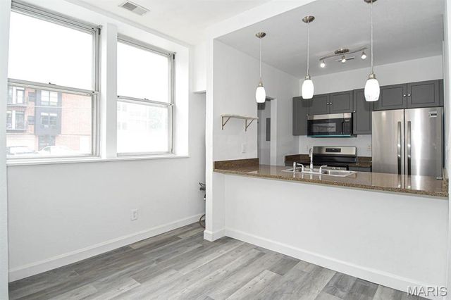 5330 Pershing Avenue 106, St Louis, MO 63112