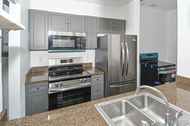 5330 Pershing Avenue 106, St Louis, MO 63112