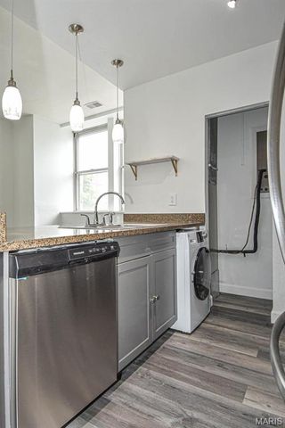 5330 Pershing Avenue 106, St Louis, MO 63112