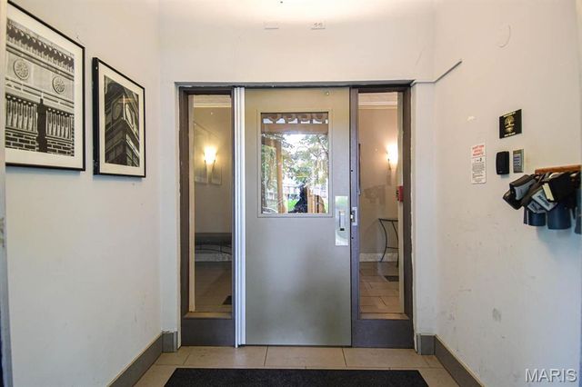 5330 Pershing Avenue 106, St Louis, MO 63112