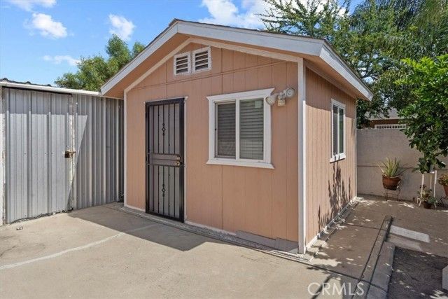 13881 Daventry, Pacoima (los Angeles), CA 91331