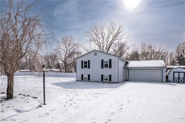 5648 Hill Run Circle NW, Massillon, OH 44646