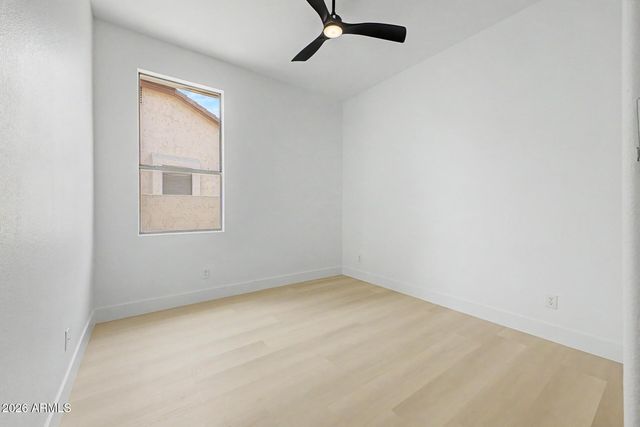 6582 W Oraibi Drive, Glendale, AZ 85308