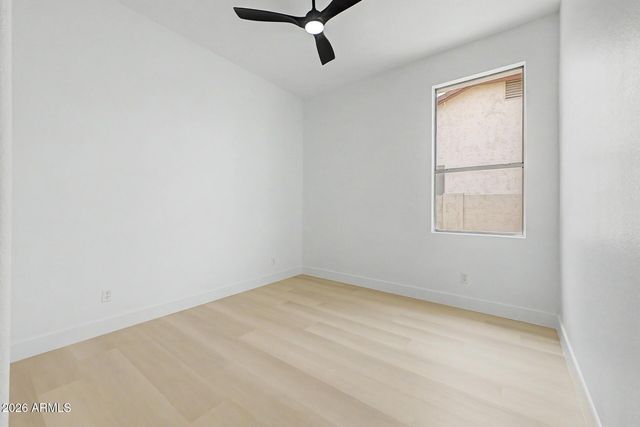 6582 W Oraibi Drive, Glendale, AZ 85308