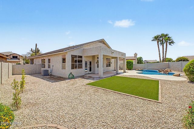 6582 W Oraibi Drive, Glendale, AZ 85308