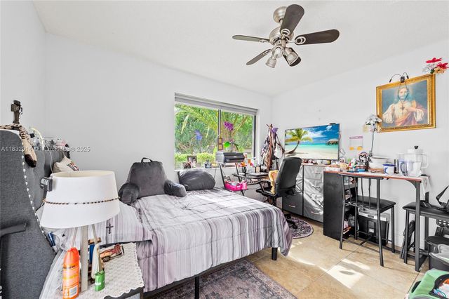 17130 SW 93rd Ave, Palmetto Bay, FL 33157