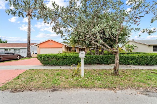 17130 SW 93rd Ave, Palmetto Bay, FL 33157