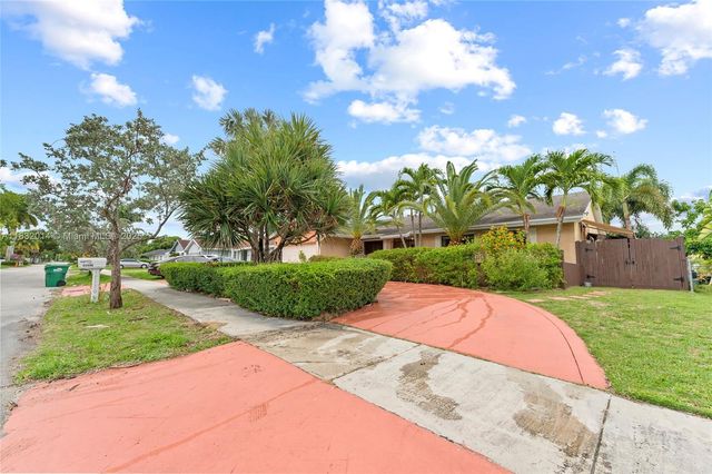 17130 SW 93rd Ave, Palmetto Bay, FL 33157