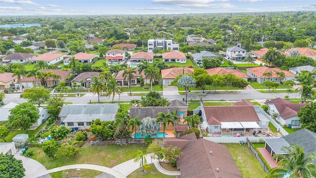 17130 SW 93rd Ave, Palmetto Bay, FL 33157