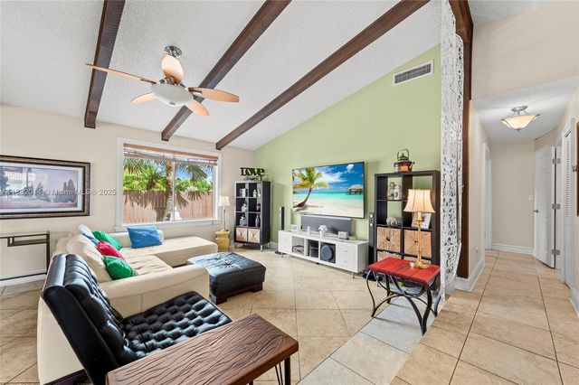 17130 SW 93rd Ave, Palmetto Bay, FL 33157