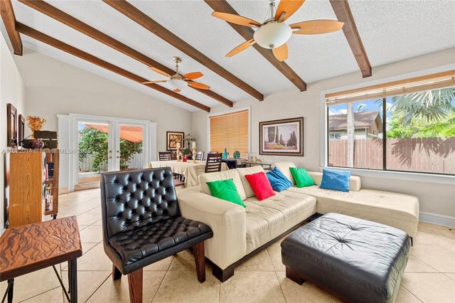 17130 SW 93rd Ave, Palmetto Bay, FL 33157