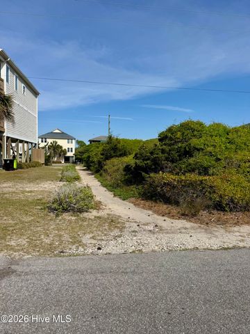 1131 S Topsail Drive, Surf City, NC 28445