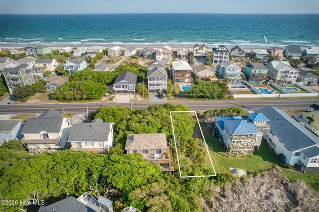 1131 S Topsail Drive, Surf City, NC 28445