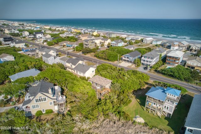 1131 S Topsail Drive, Surf City, NC 28445