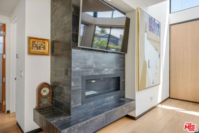 2325 Cloy Avenue, Venice (los Angeles), CA 90291