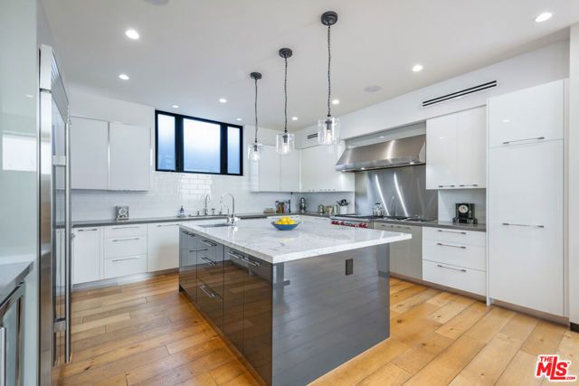 2325 Cloy Avenue, Venice (los Angeles), CA 90291