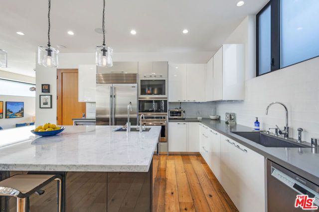 2325 Cloy Avenue, Venice (los Angeles), CA 90291