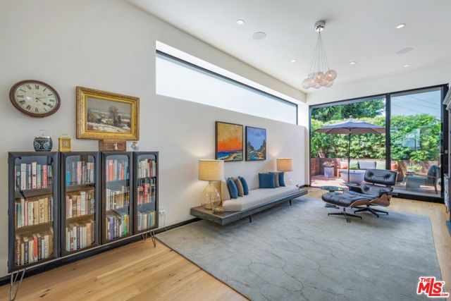 2325 Cloy Avenue, Venice (los Angeles), CA 90291