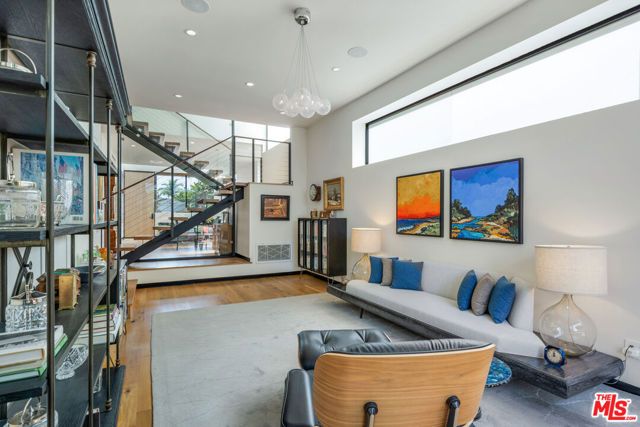 2325 Cloy Avenue, Venice (los Angeles), CA 90291