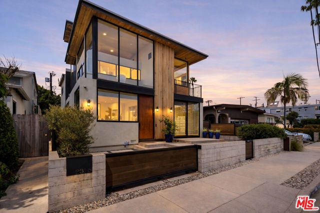 2325 Cloy Avenue, Venice (los Angeles), CA 90291