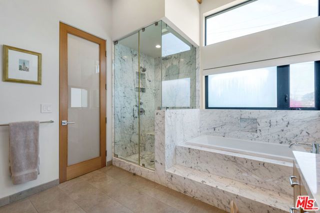 2325 Cloy Avenue, Venice (los Angeles), CA 90291