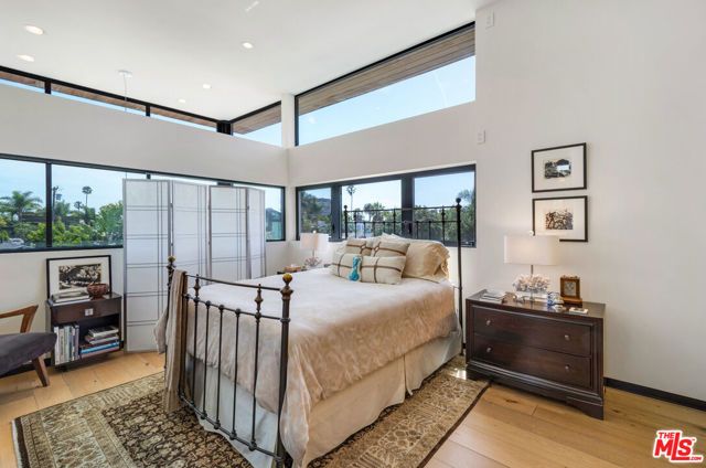 2325 Cloy Avenue, Venice (los Angeles), CA 90291
