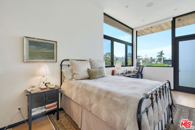 2325 Cloy Avenue, Venice (los Angeles), CA 90291