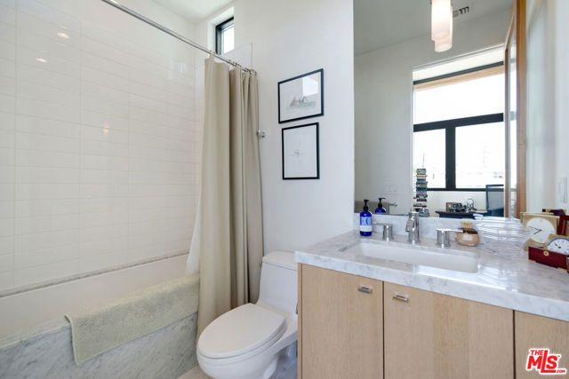 2325 Cloy Avenue, Venice (los Angeles), CA 90291