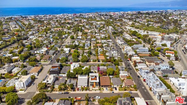 2325 Cloy Avenue, Venice (los Angeles), CA 90291