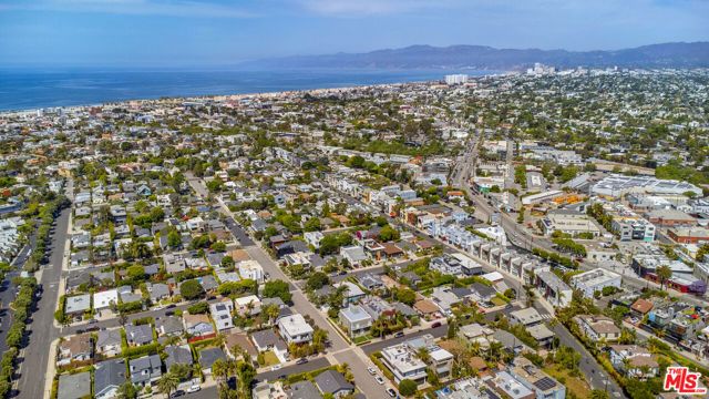 2325 Cloy Avenue, Venice (los Angeles), CA 90291